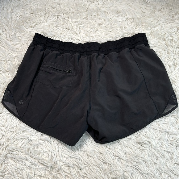 Lululemon Hotty Hot Short (Long 4") Black - Picture 5 of 8